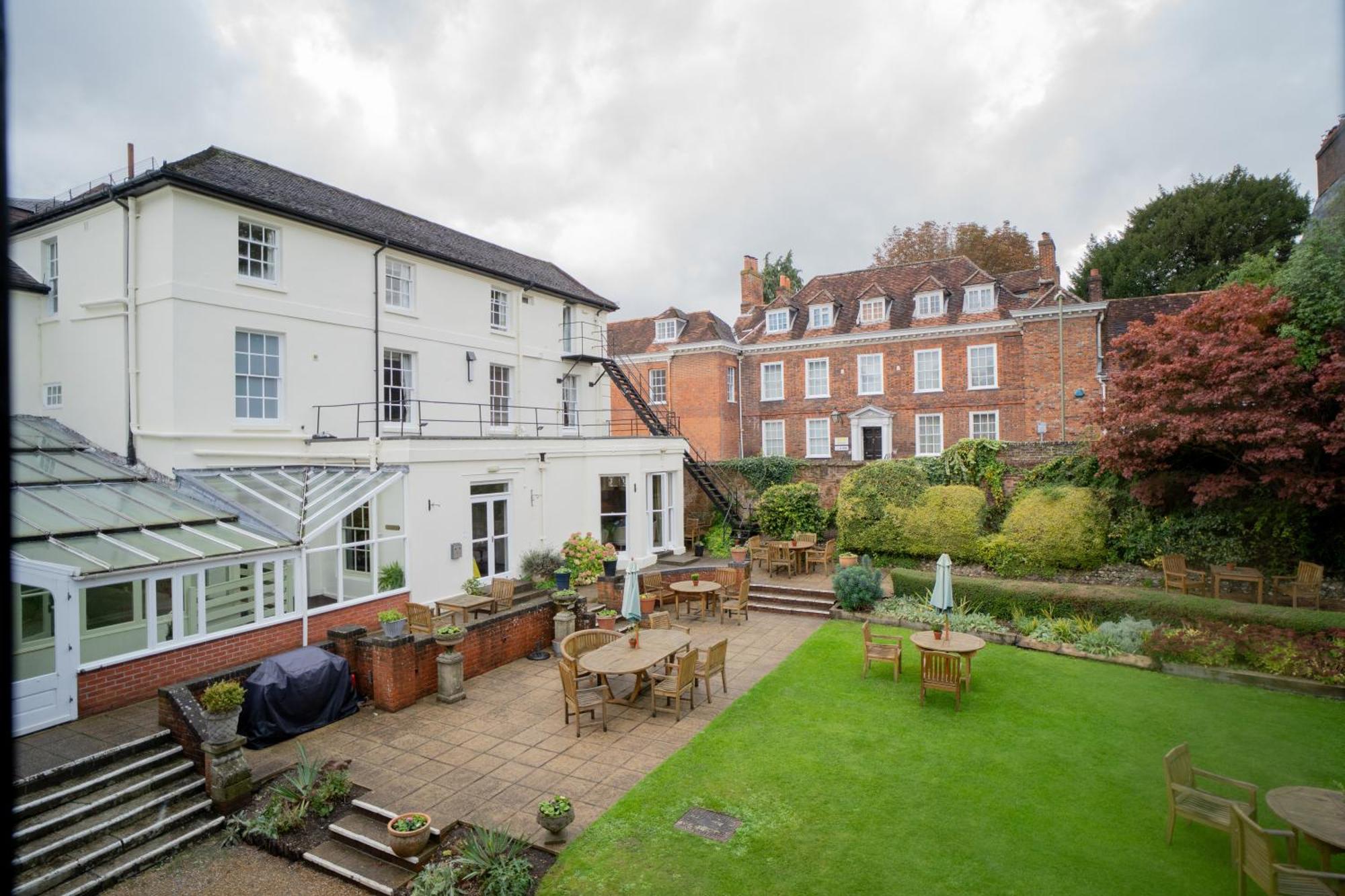 Winchester Royal Hotel Exterior foto